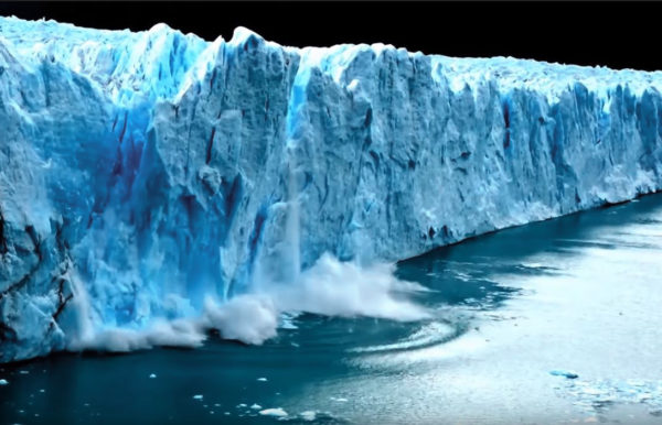 Iceberg collapse02